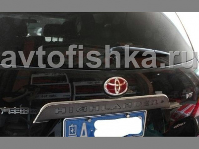 Toyota оригинальная красная эмблема на капот или заднюю крышку багажника, оригинал Toyota, комплект 1 шт.